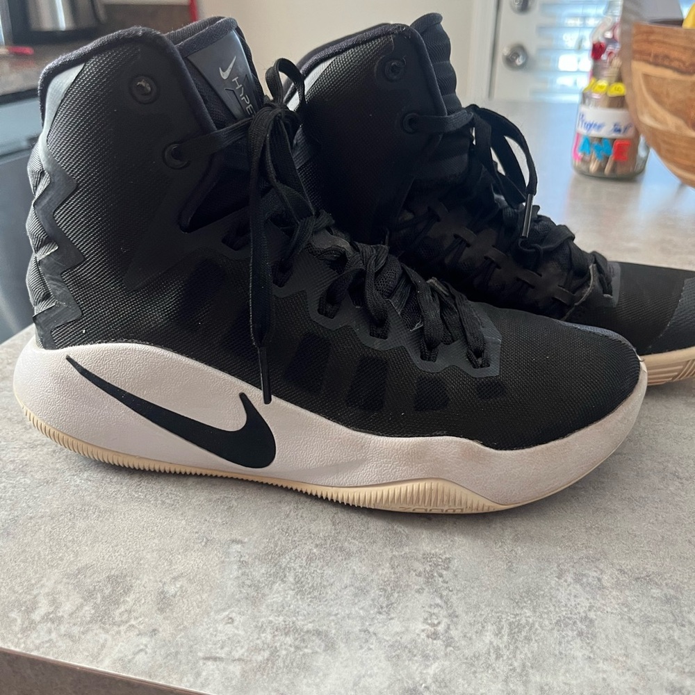 Nike Black and White Basketball Sneakers